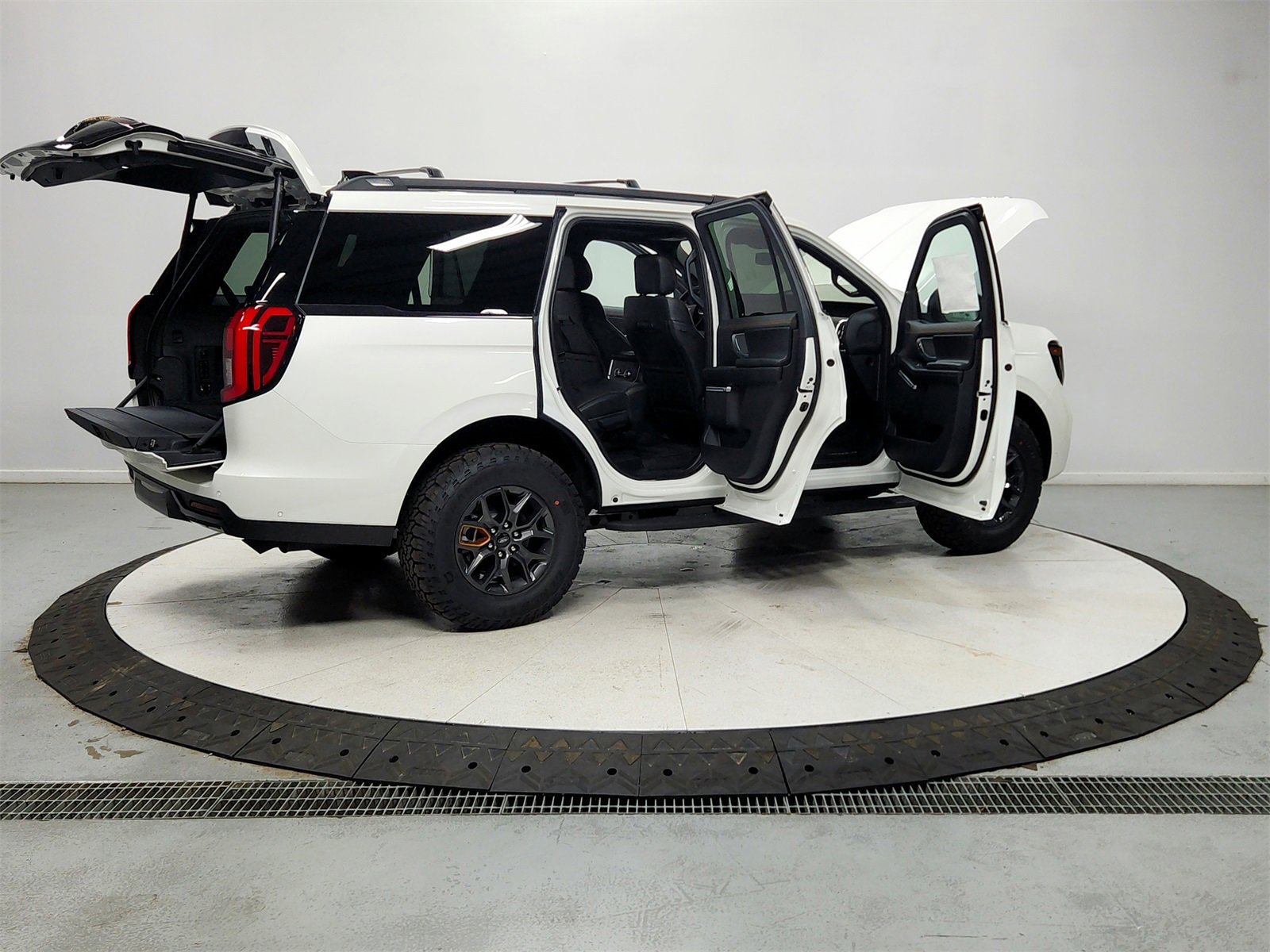 New 2025 Ford Expedition Tremor image 15