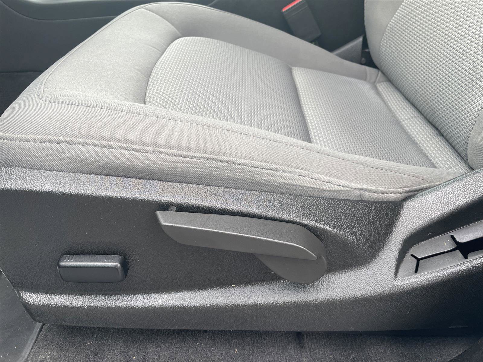 Used 2022 Chevrolet Colorado W/T w/ Custom Special Edition image 13