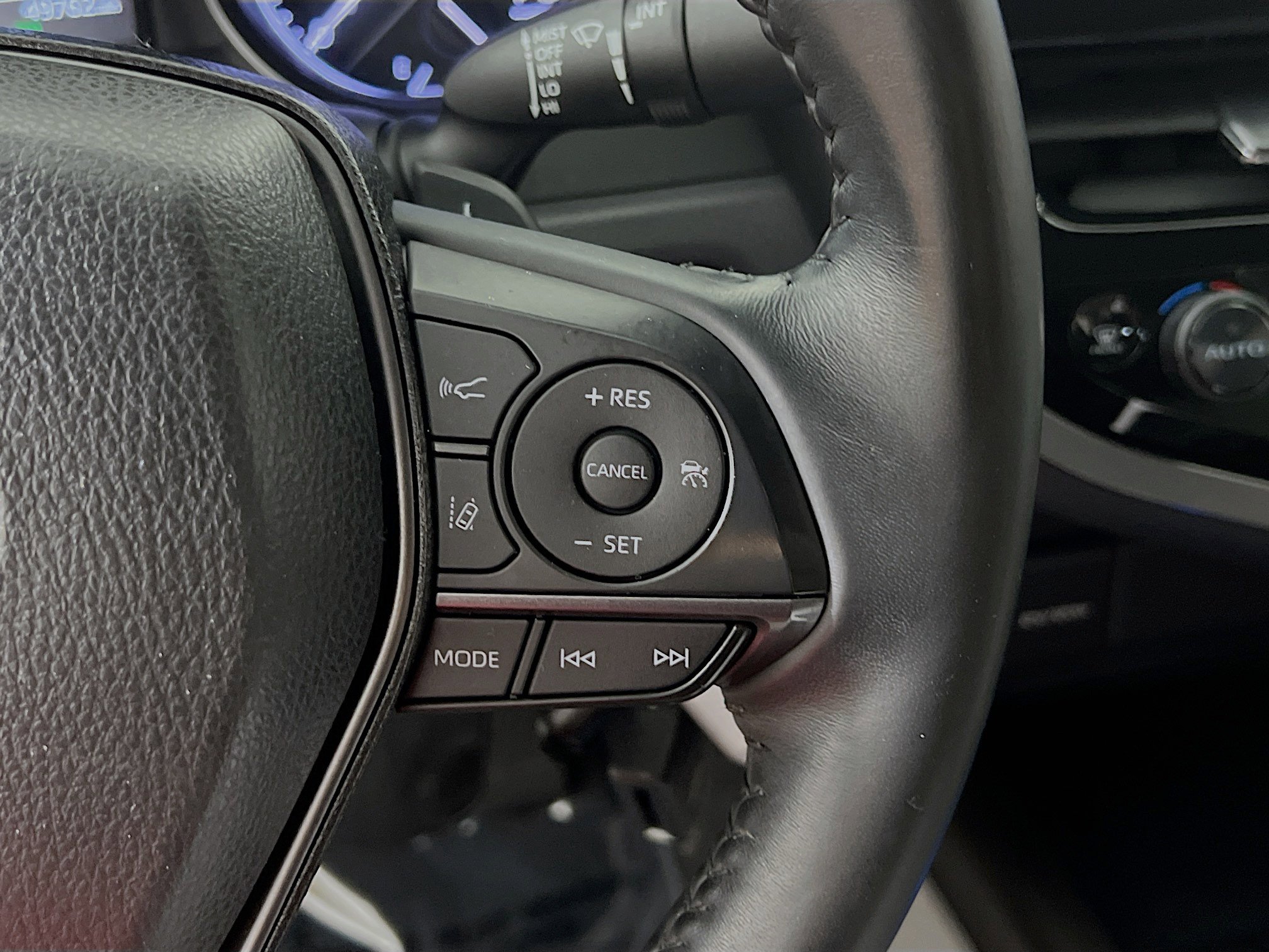 Used 2023 Toyota Camry SE image 20