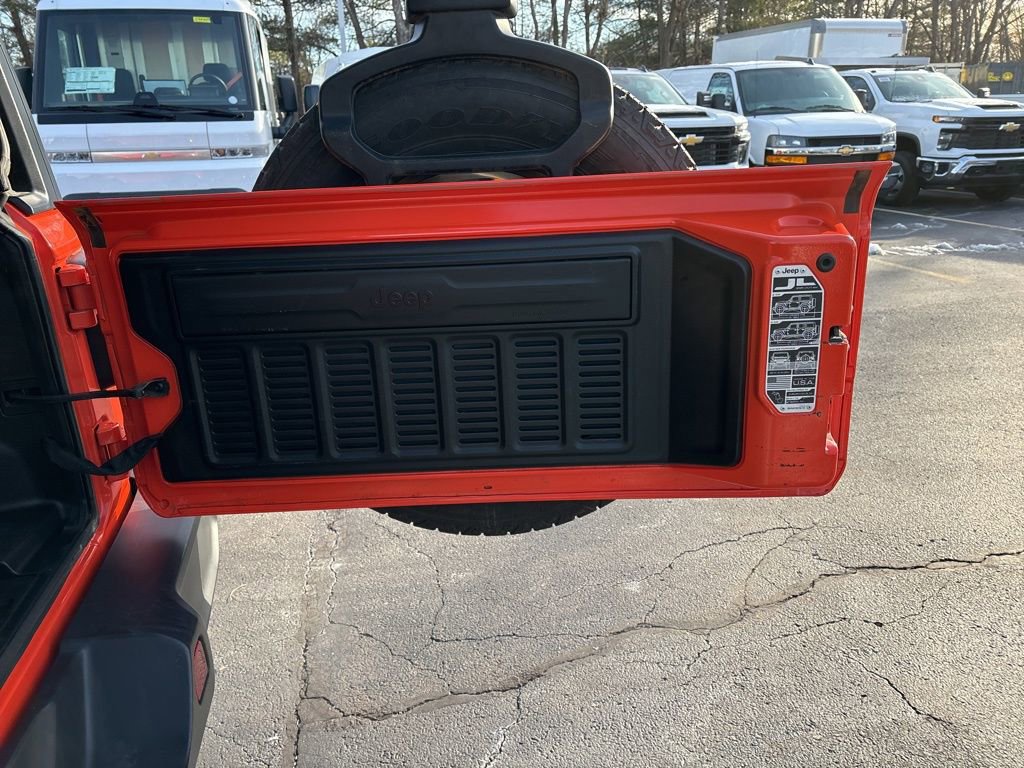 Used 2018 Jeep Wrangler Unlimited Sahara image 43