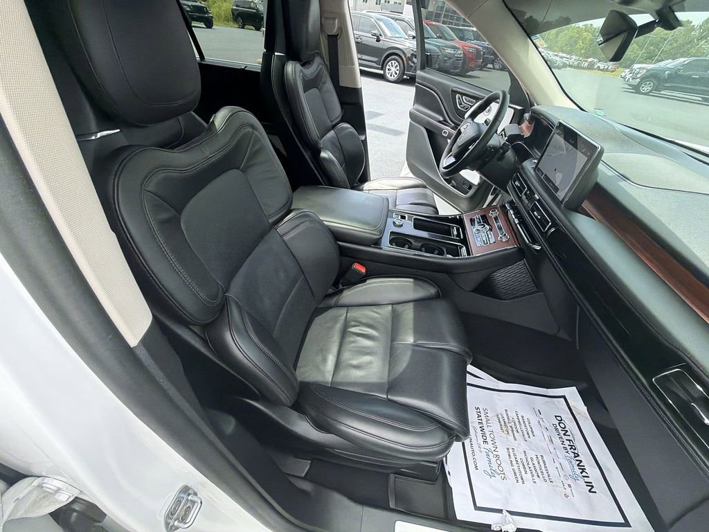 Used 2024 Lincoln Aviator Reserve w/ Equipment Group 201A AWD/4WD image 32