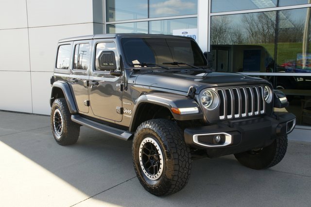 Used 2018 Jeep Wrangler Unlimited Sahara image 7