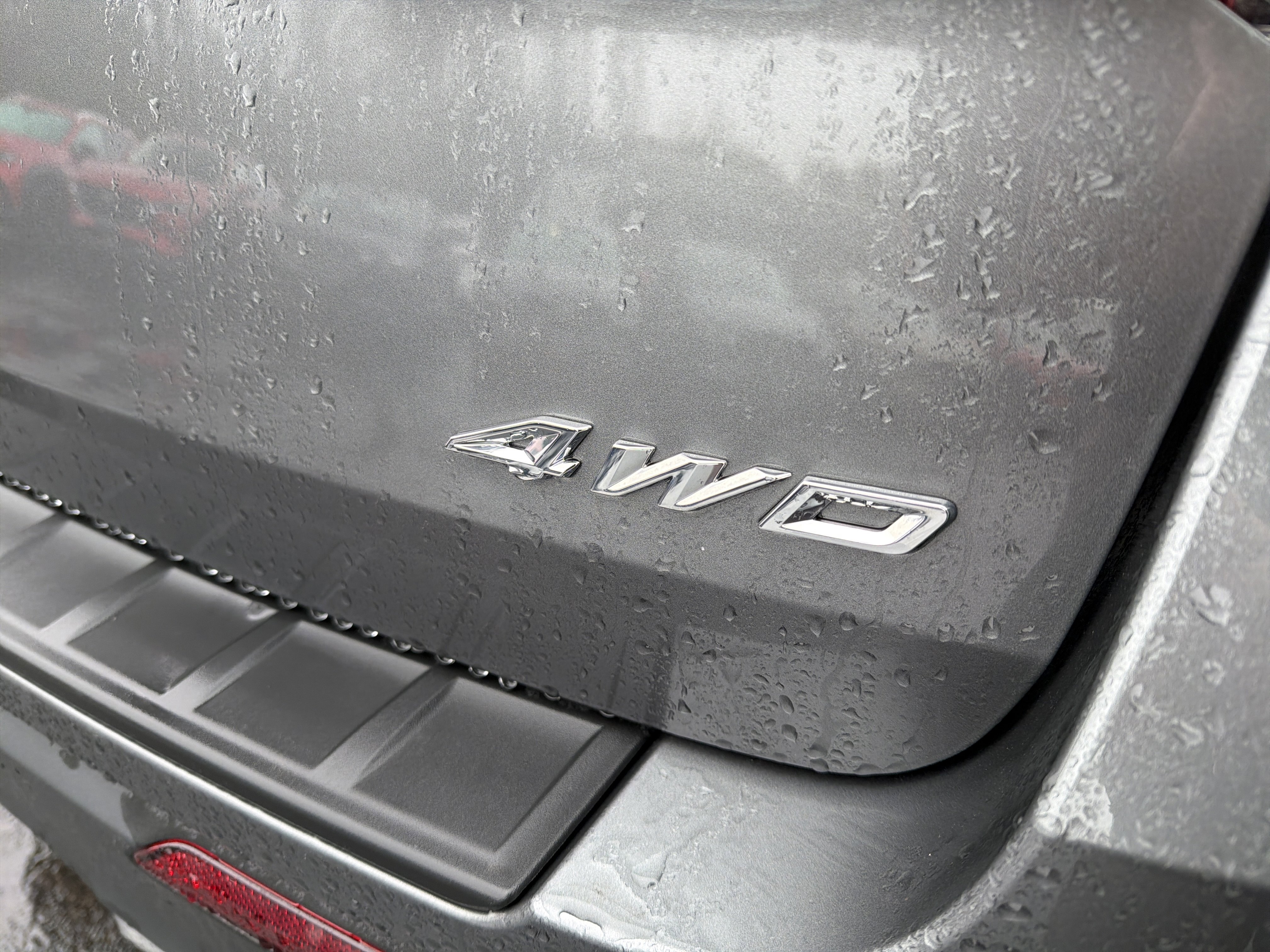 Used 2023 Ford Explorer XLT w/ Equipment Group 202A image 8