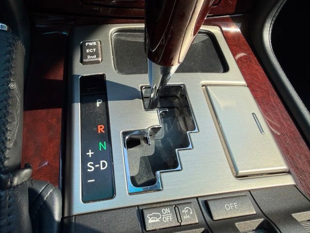 Used 2015 Lexus LX 570 4WD image 42