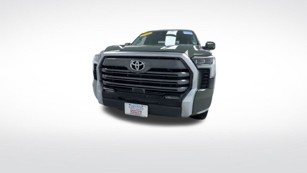 Certified 2022 Toyota Tundra Limited AWD/4WD image 3