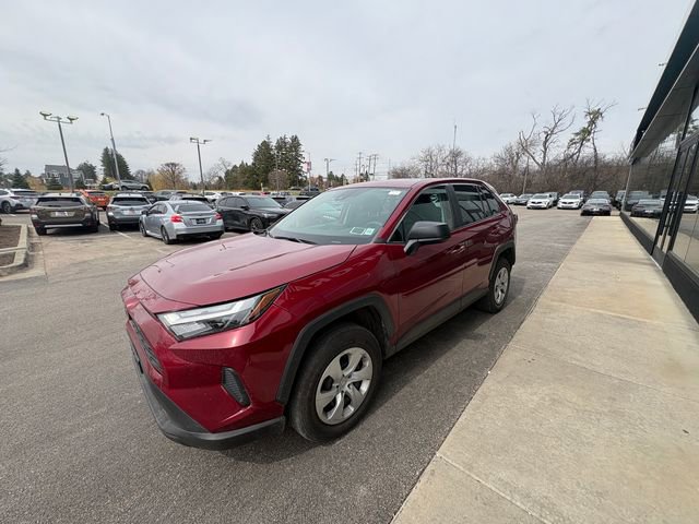 Used 2023 Toyota RAV4 LE image 4