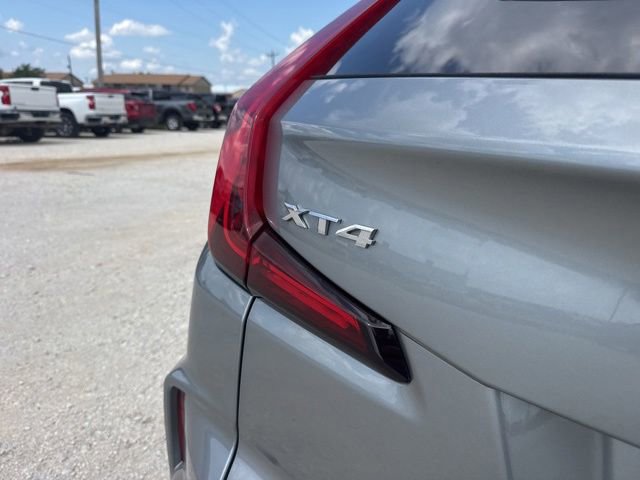 Used 2025 Cadillac XT4 Premium Luxury FWD image 10
