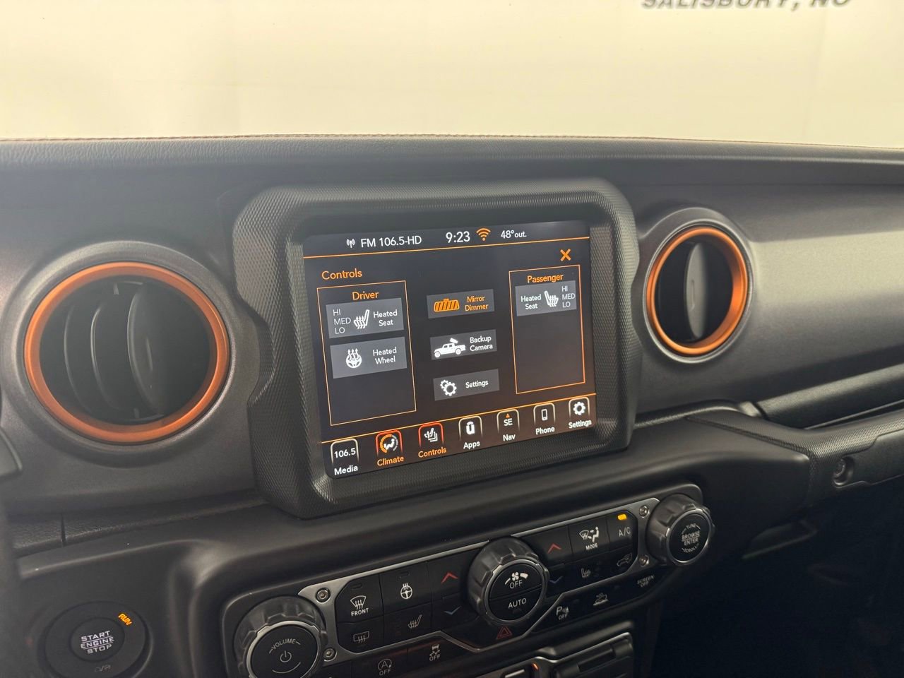 Used 2022 Jeep Gladiator Mojave w/ LED Lighting Group AWD/4WD image 19