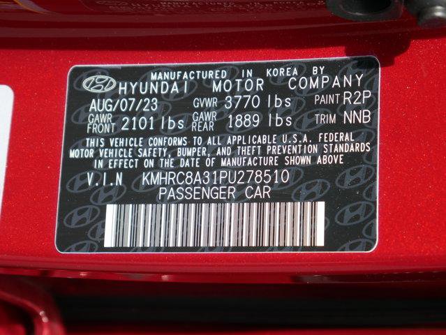 Used 2023 Hyundai Venue Limited image 28