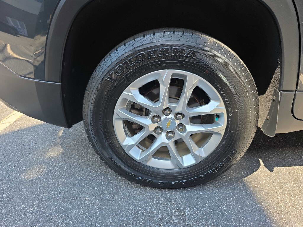 Used 2019 Chevrolet Traverse LT image 22