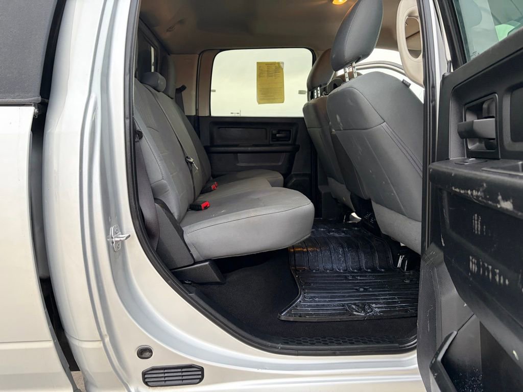 Used 2018 RAM 2500 Tradesman w/ Chrome Appearance Group AWD/4WD image 17