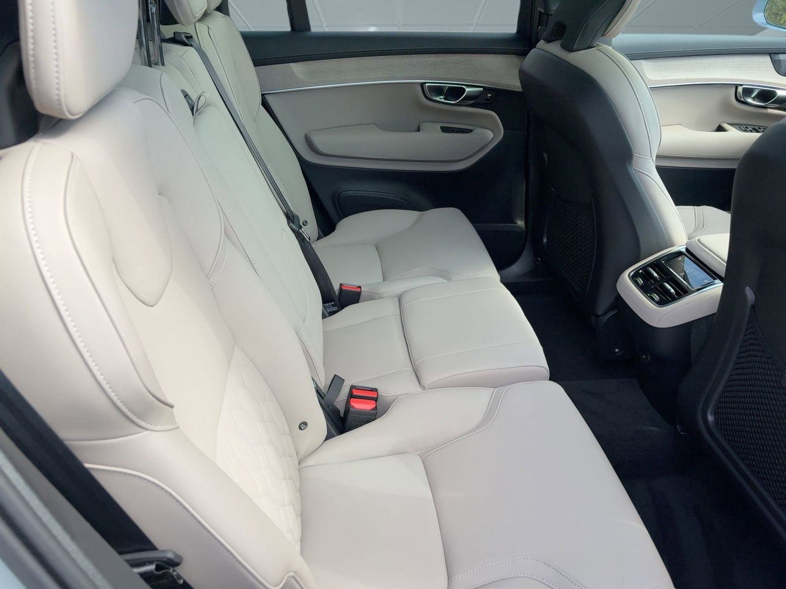 New 2026 Volvo XC90 B6 Plus w/ Protection Package Premier image 29