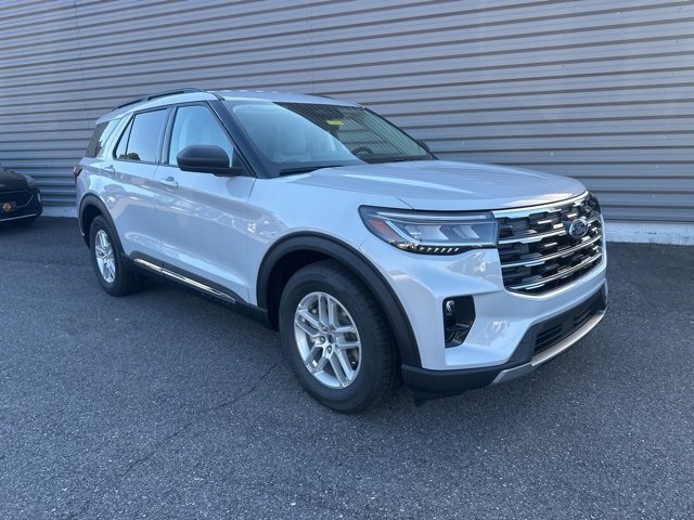 New 2025 Ford Explorer Active