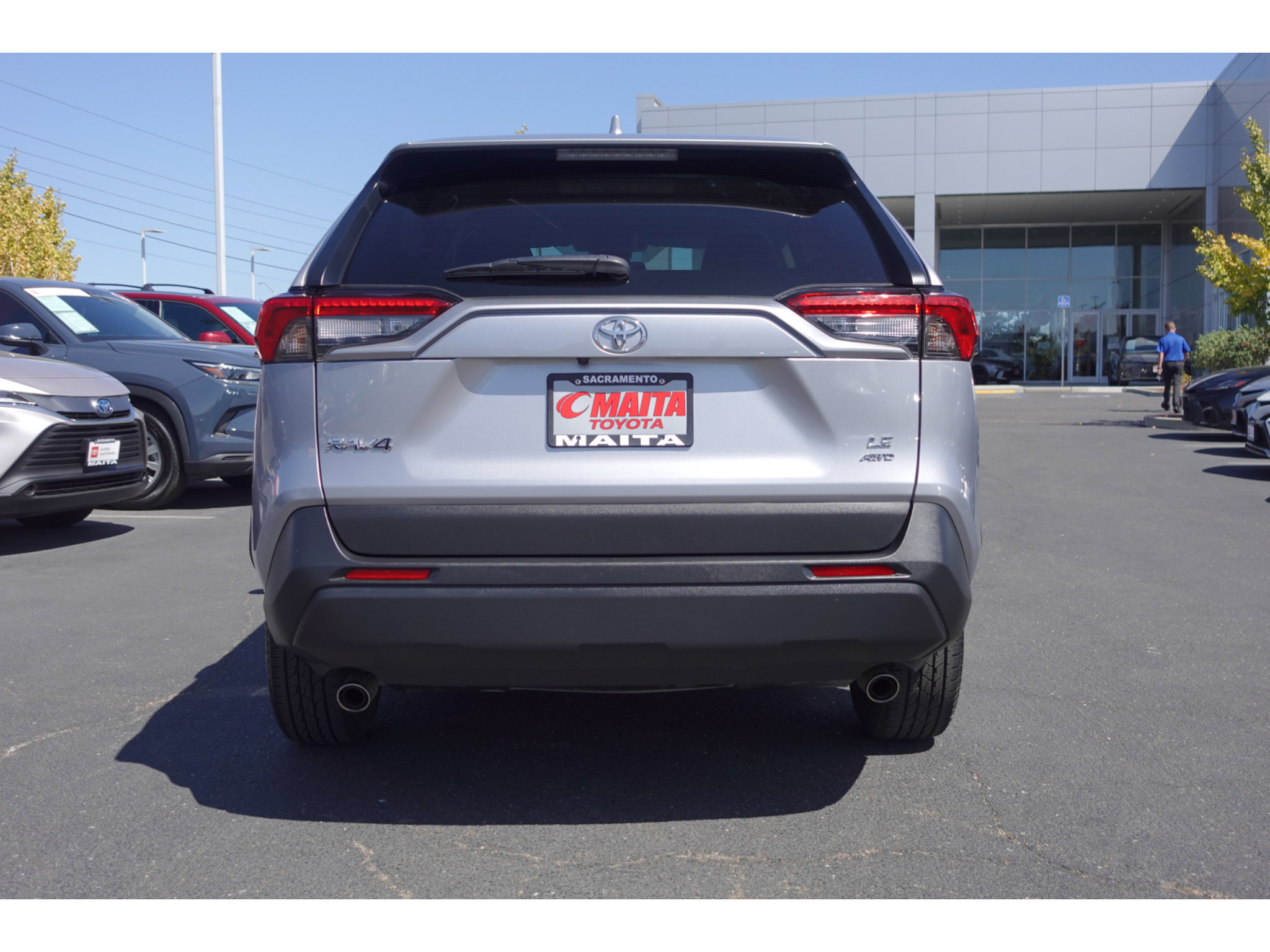 Certified 2025 Toyota RAV4 LE AWD/4WD image 4