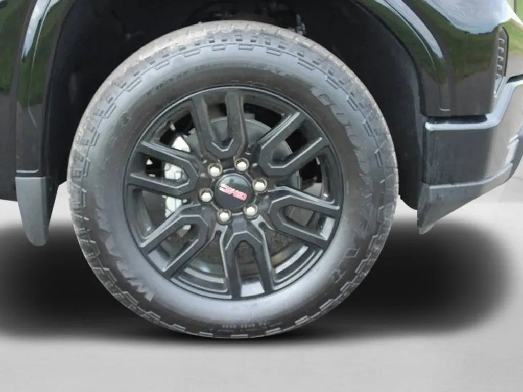 New 2025 GMC Sierra 1500 Elevation image 37