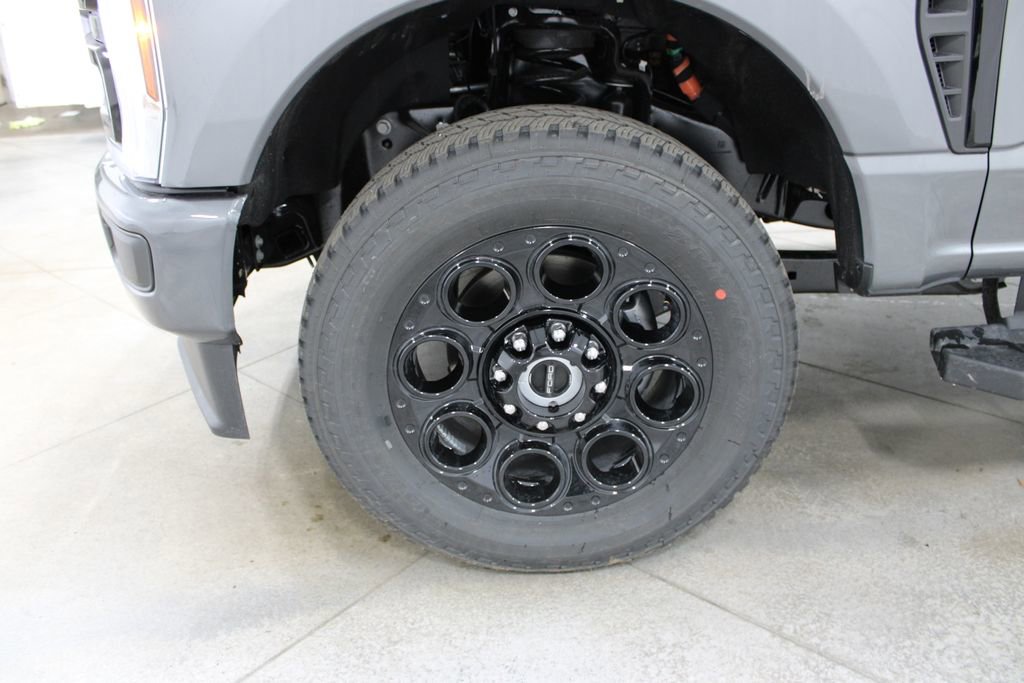 New 2026 Ford F250 XLT w/ XLT Premium Package image 39