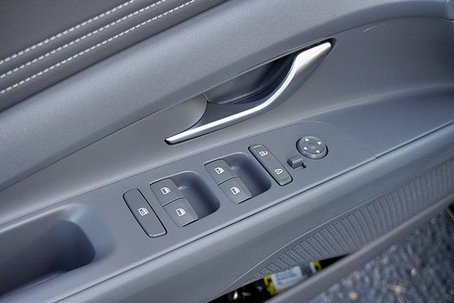 Certified 2026 Hyundai Elantra Sport FWD image 21
