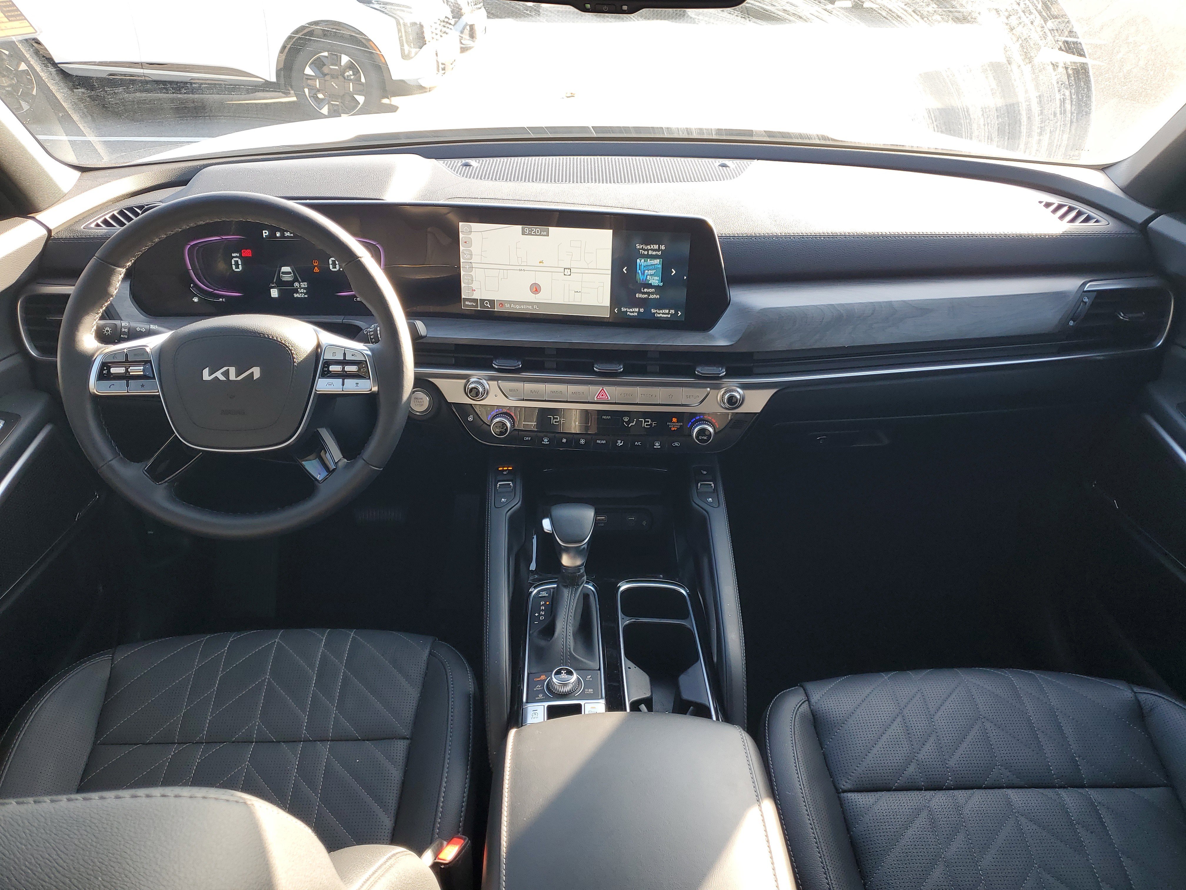 Certified 2025 Kia Telluride AWD image 17