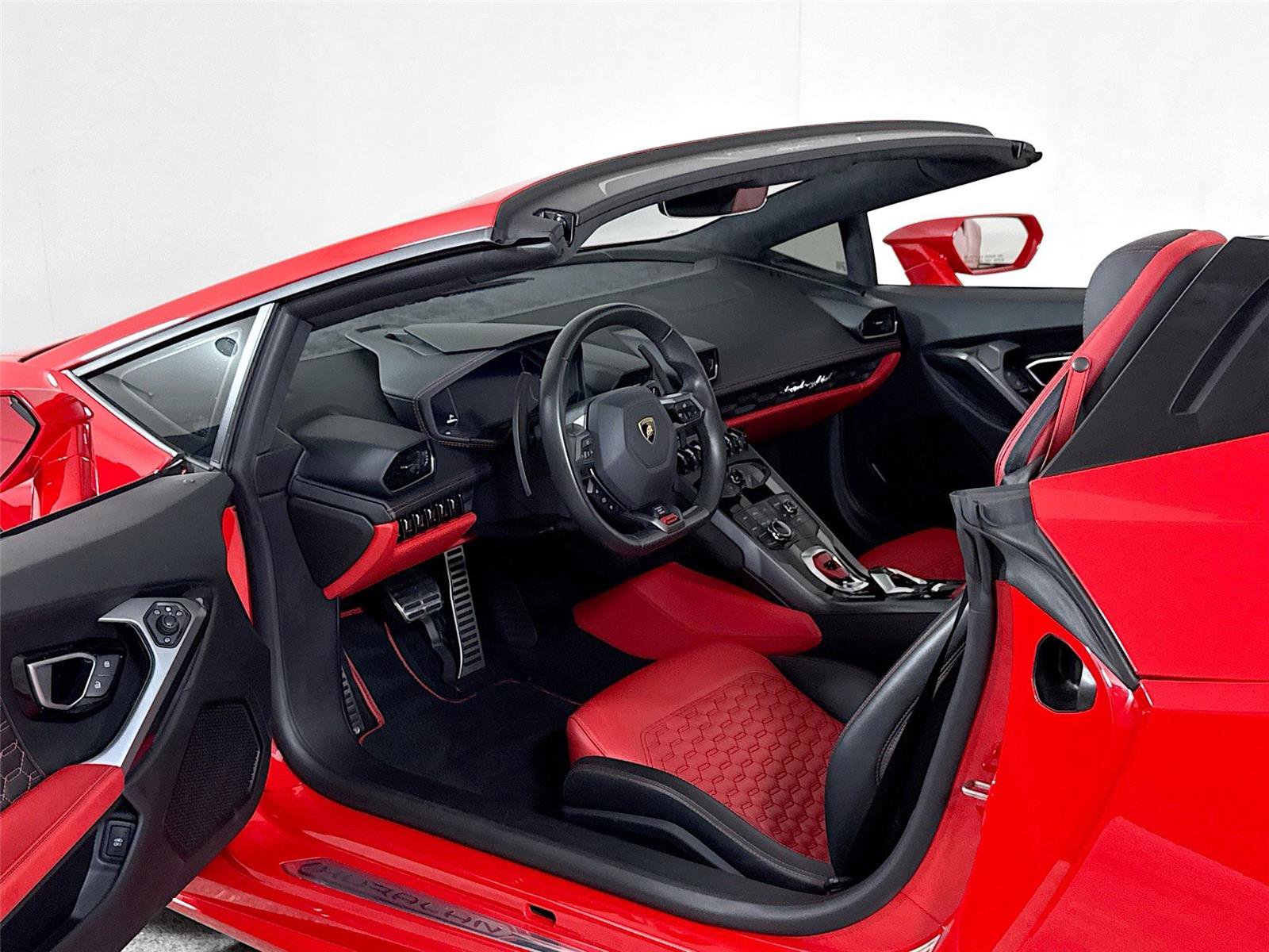 Used 2018 Lamborghini Huracan LP 580-2 image 12