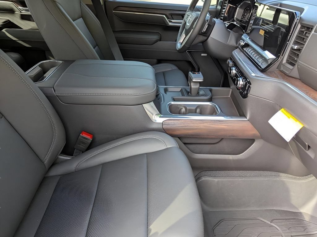 Used 2025 GMC Sierra 1500 SLT AWD/4WD image 14