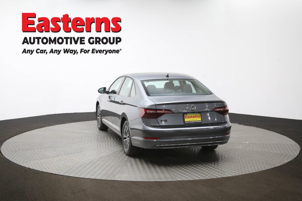 Used 2021 Volkswagen Jetta SE w/ SE Cold Weather Package image 65