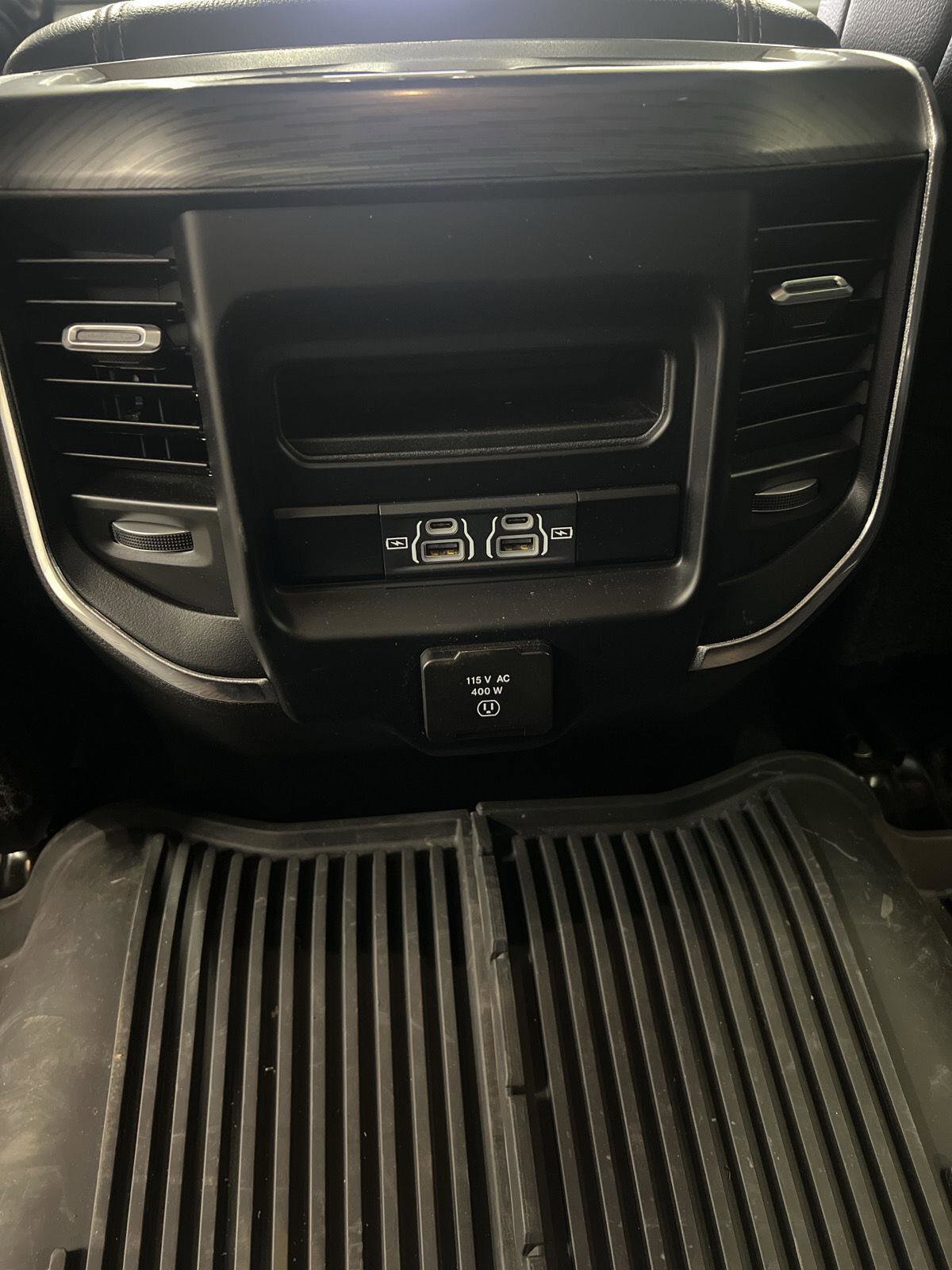 Used 2024 RAM 3500 Laramie w/ Night Edition image 18