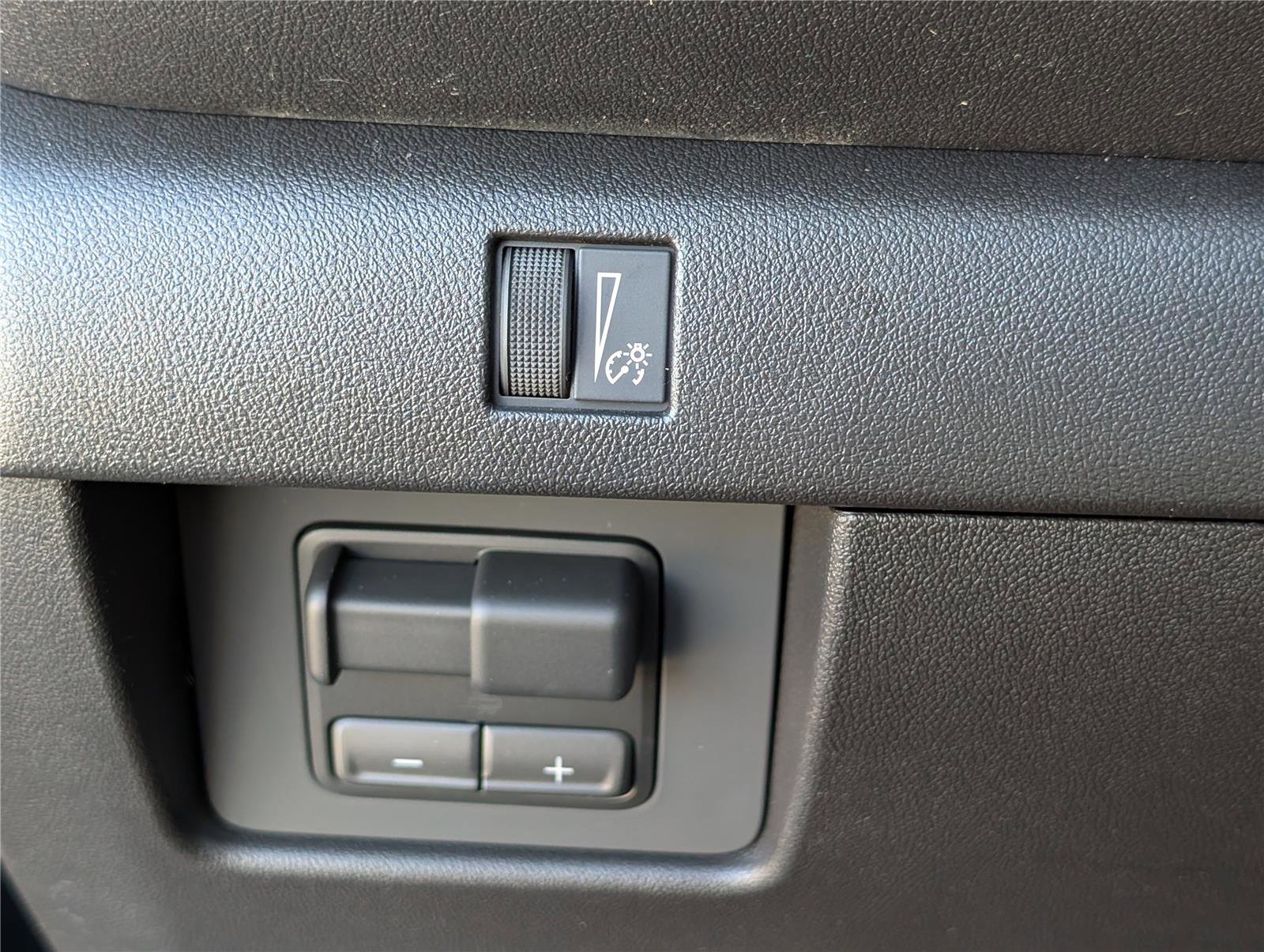 New 2026 Chevrolet Colorado W/T image 15