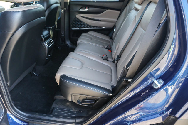 Used 2021 Hyundai Santa Fe SEL w/ Convenience + Premium Package FWD image 17