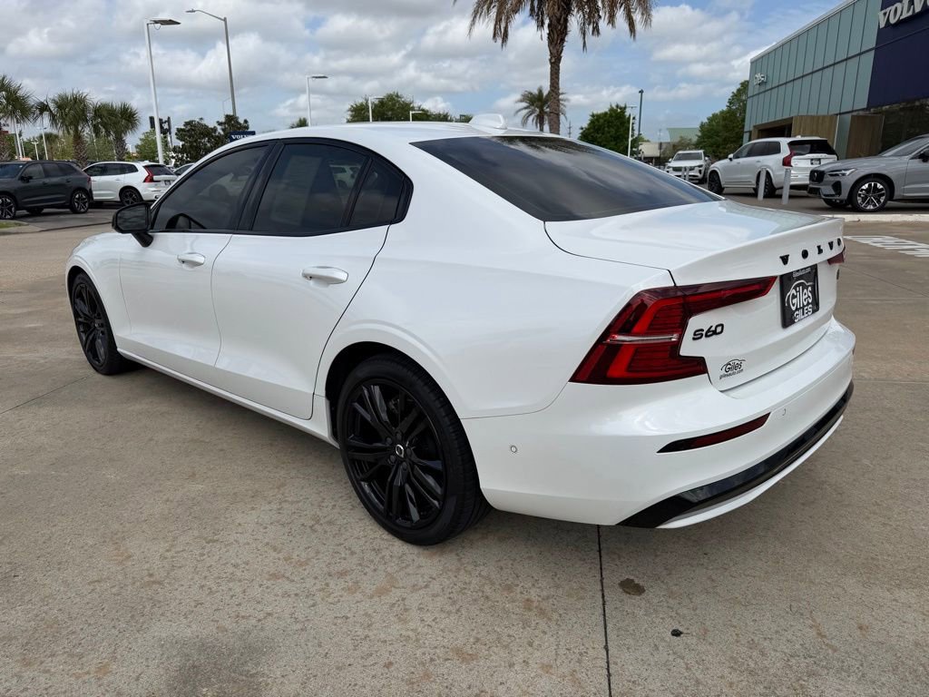 Used 2023 Volvo S60 B5 Plus image 3