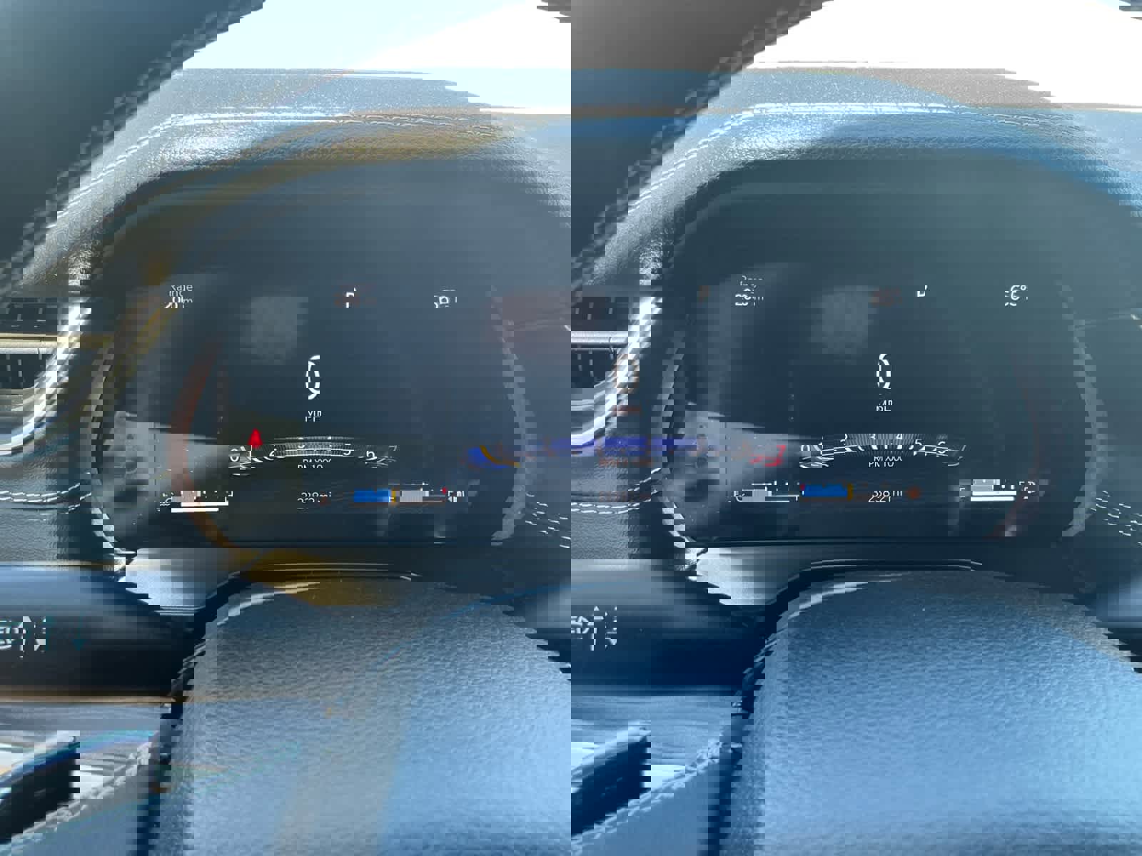 Used 2023 Jeep Grand Cherokee L Limited image 17