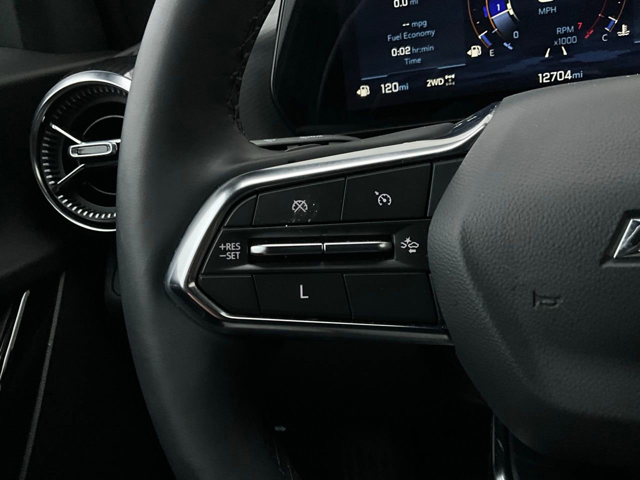 Used 2025 Chevrolet Equinox LT image 32