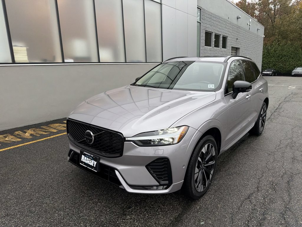 New 2026 Volvo XC60 B5 Plus w/ Climate Package AWD/4WD image 4