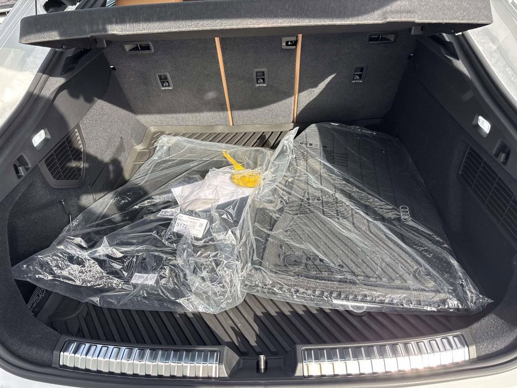 New 2025 Audi A5 2.0T Prestige image 9