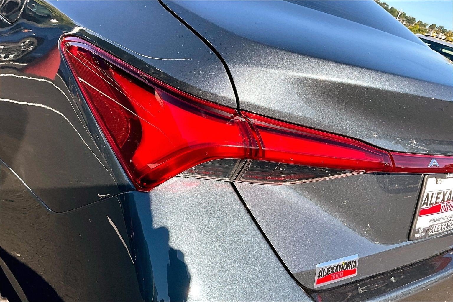 Used 2019 Toyota Avalon XLE w/ Moonroof Package FWD image 28