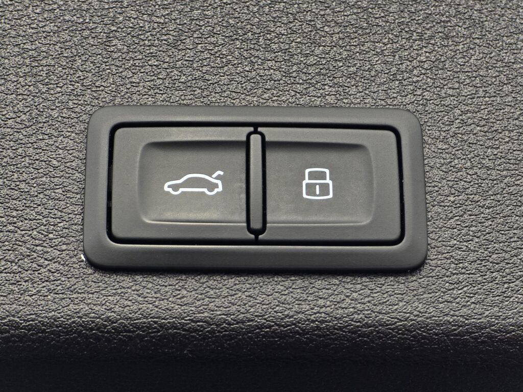 Used 2018 Audi A4 2.0T allroad Prestige image 21