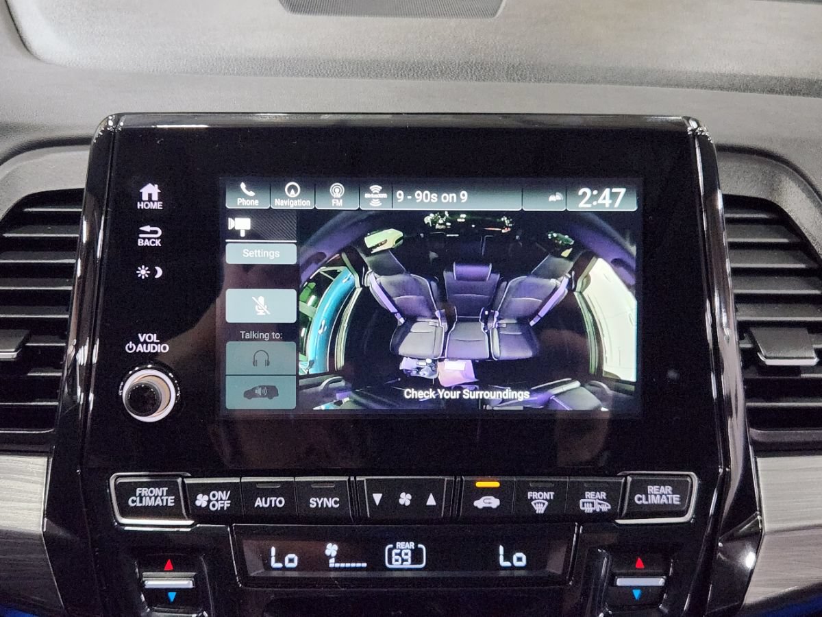 Used 2023 Honda Odyssey Elite image 32