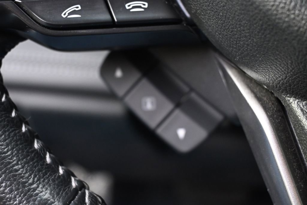 Used 2022 Subaru Outback Limited image 36