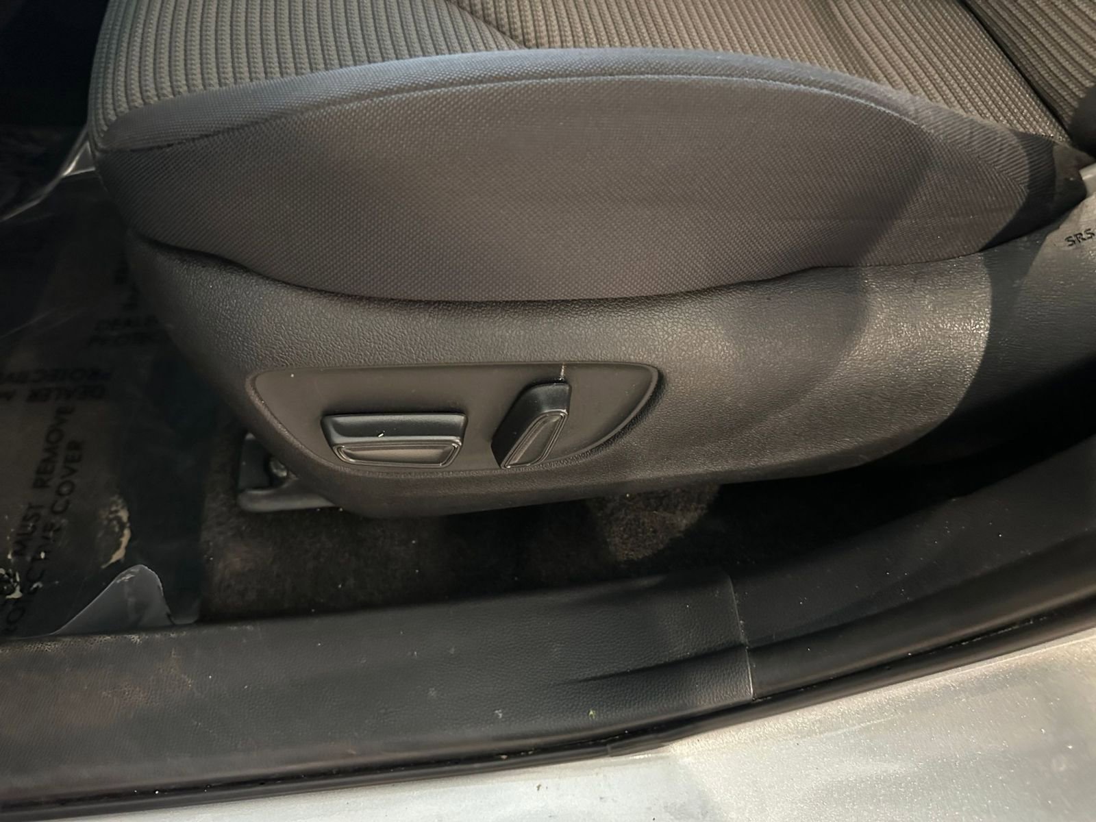 Used 2025 Toyota Highlander LE image 22