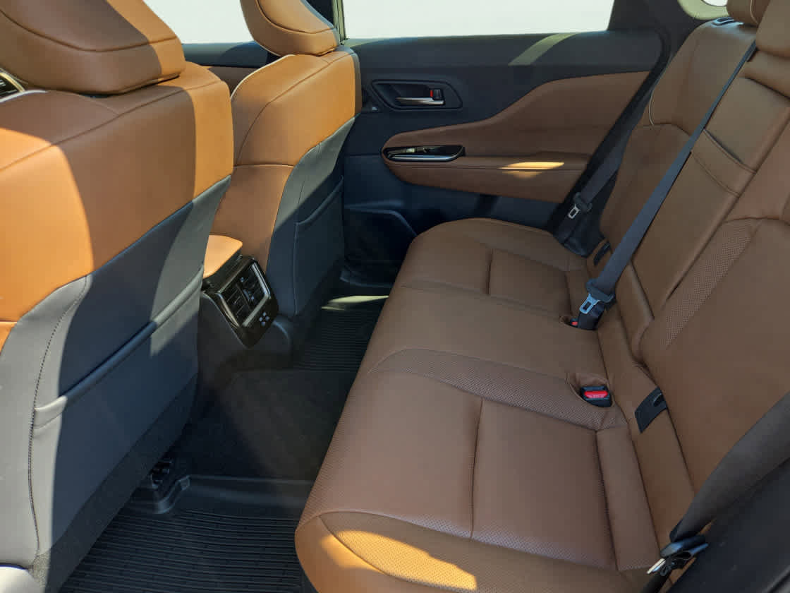 New 2026 Toyota Crown Signia AWD/4WD image 18