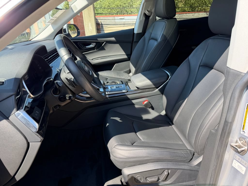 Used 2019 Audi Q8 Premium Plus AWD/4WD image 11
