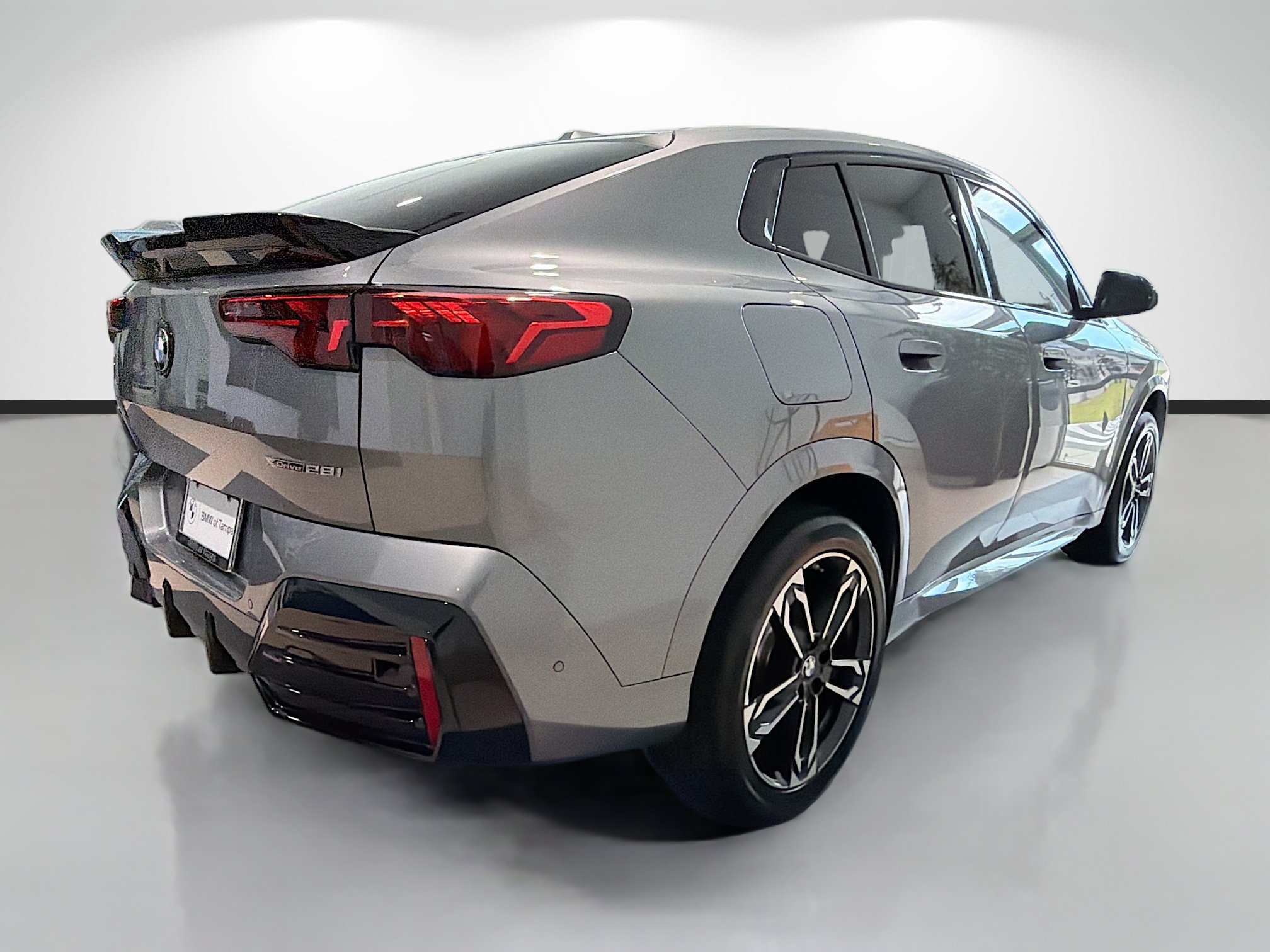 New 2026 BMW X2 xDrive28i w/ Technology Package AWD/4WD image 2