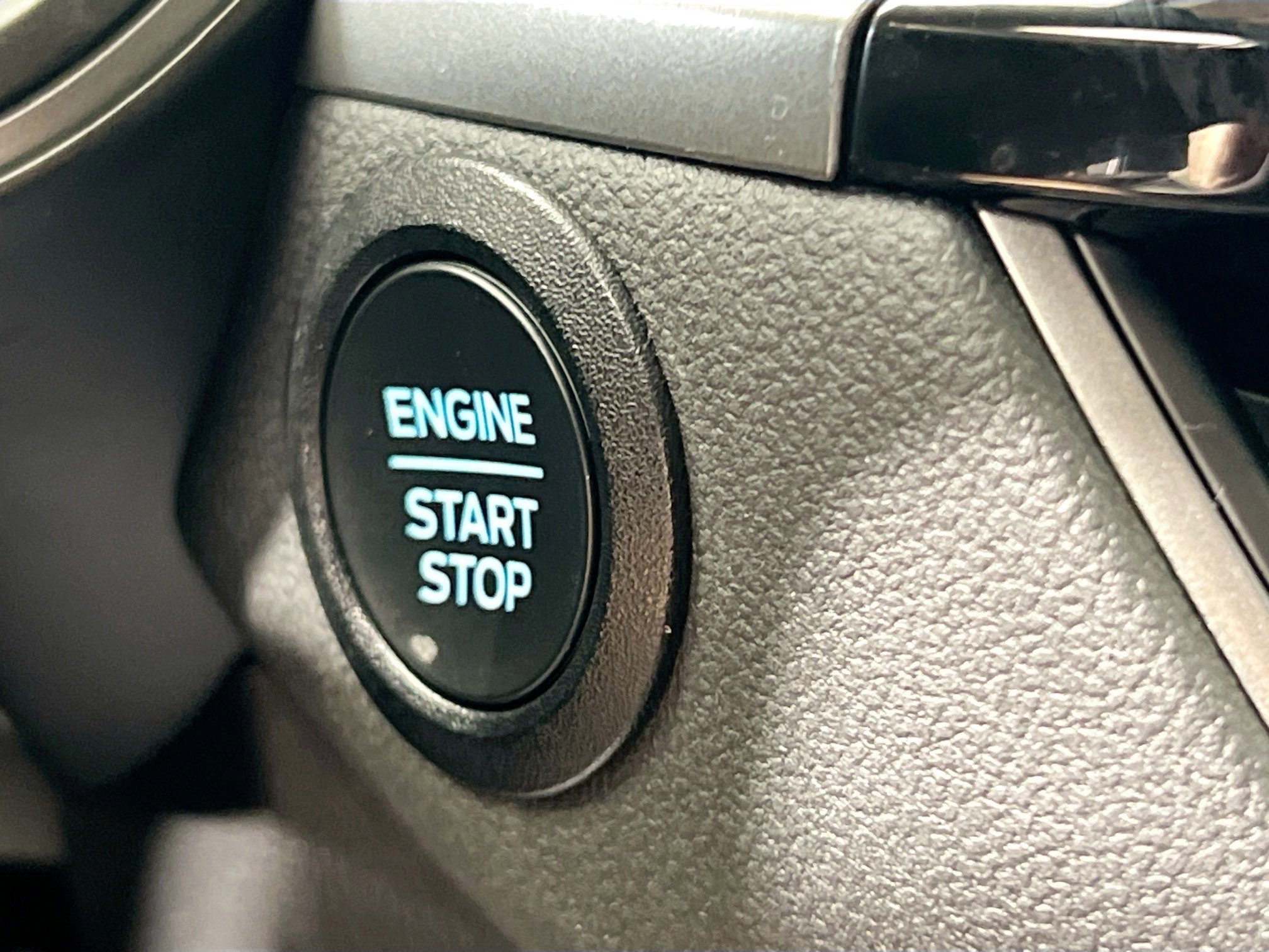 Used 2025 Ford Escape Active image 16