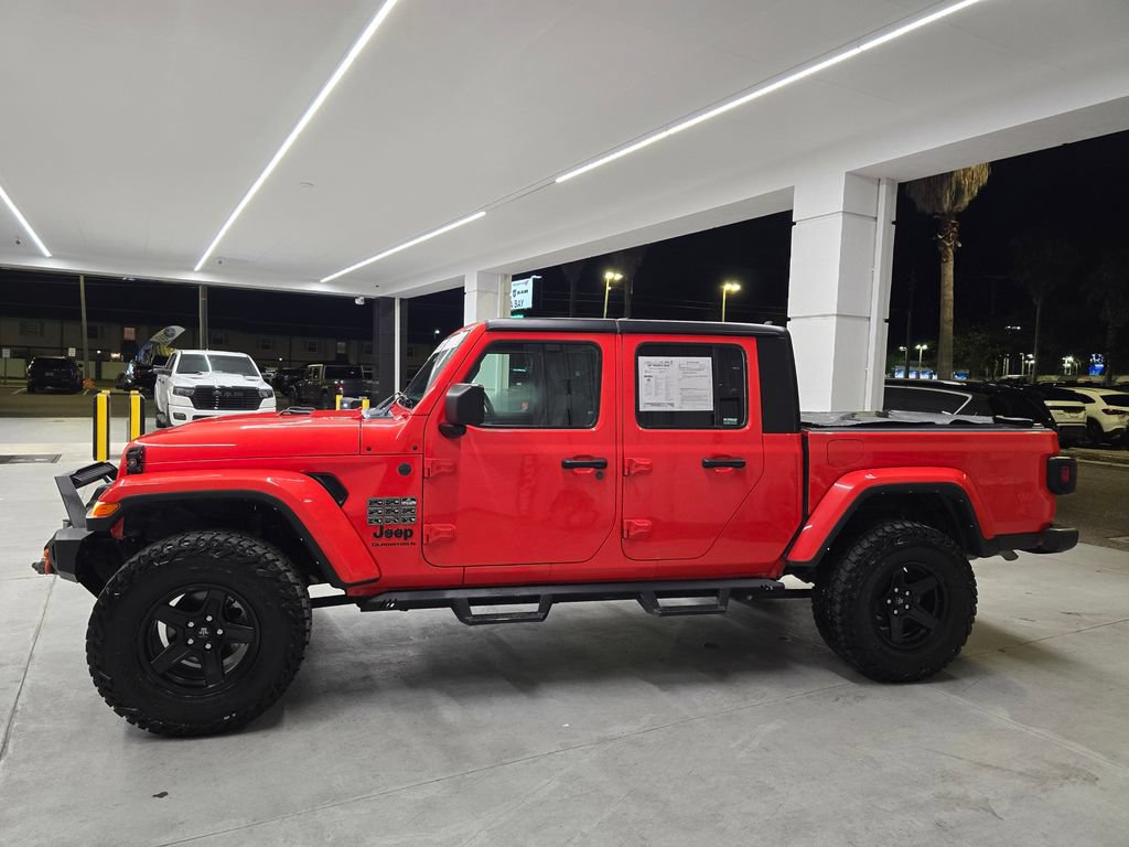 Used 2023 Jeep Gladiator Sport AWD/4WD image 3