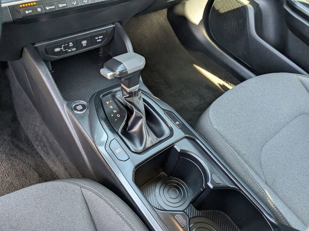 Used 2025 Kia K4 LXS image 23