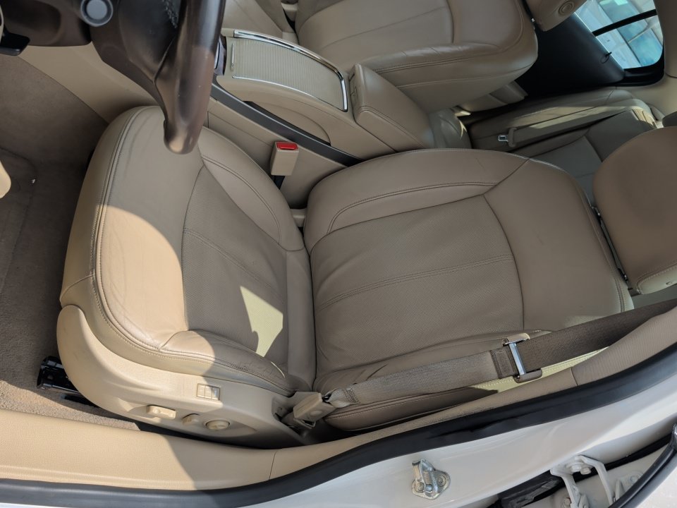 Used 2012 Buick LaCrosse Touring FWD image 34