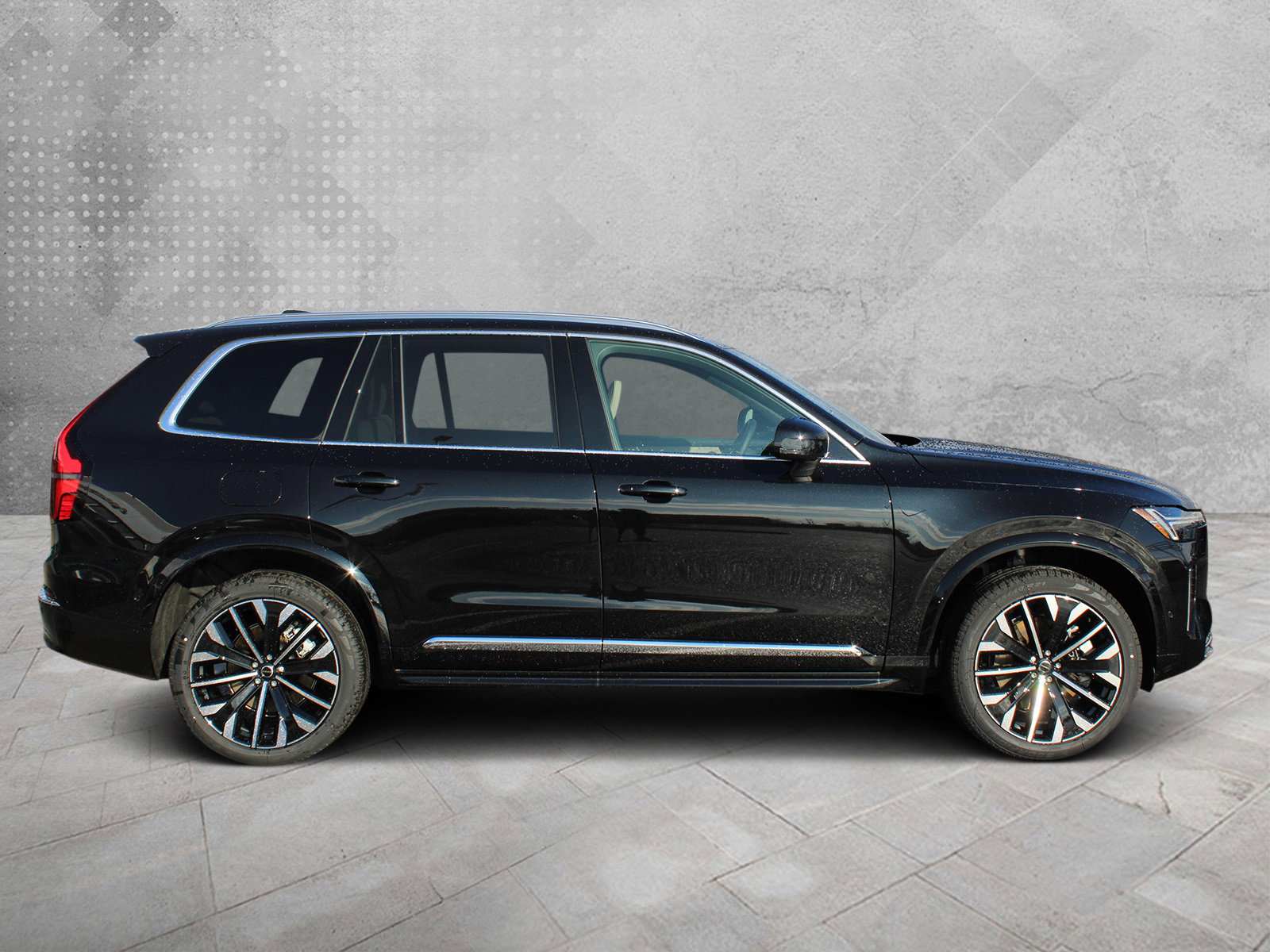 New 2026 Volvo XC90 T8 Plus w/ Protection Package Premier AWD/4WD image 5