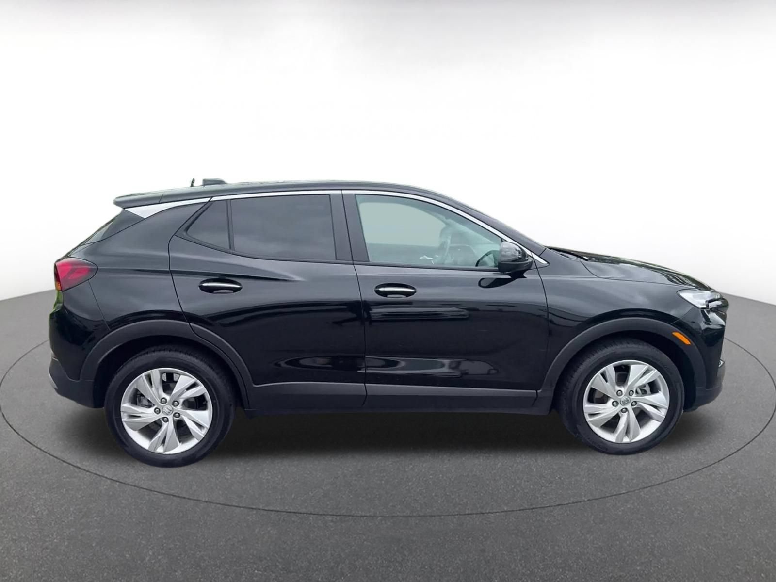 Used 2025 Buick Encore GX Preferred FWD image 16