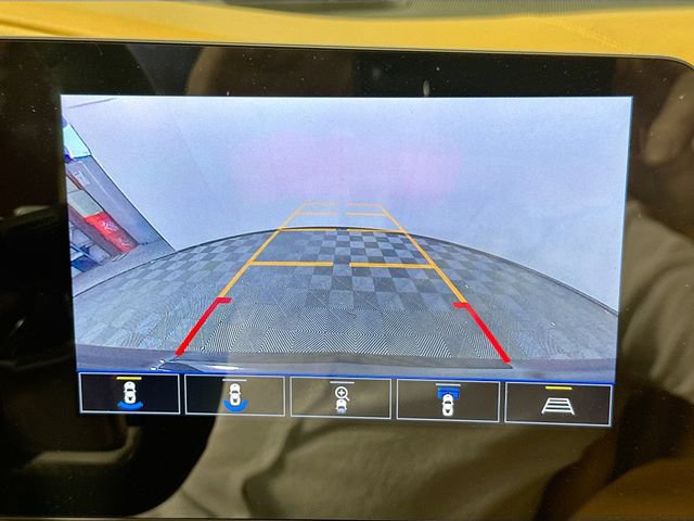 Used 2023 Chevrolet Corvette Stingray Premium Conv w/ Z51 Performance Package RWD image 12