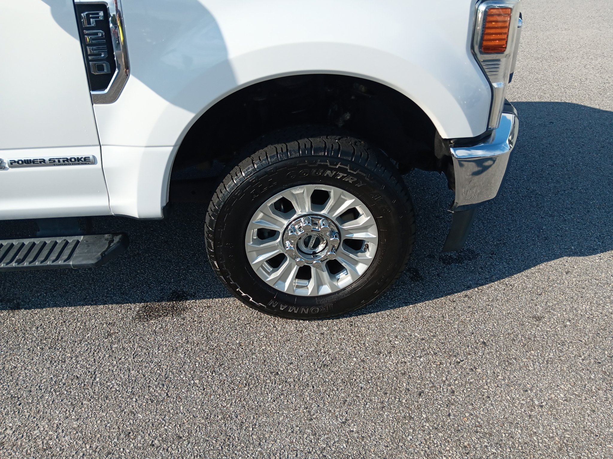 Used 2020 Ford F250 XLT AWD/4WD image 9