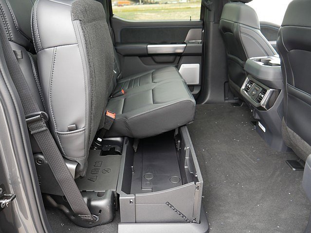 New 2026 Ford F450 Platinum w/ FX4 Off-Road Package image 30